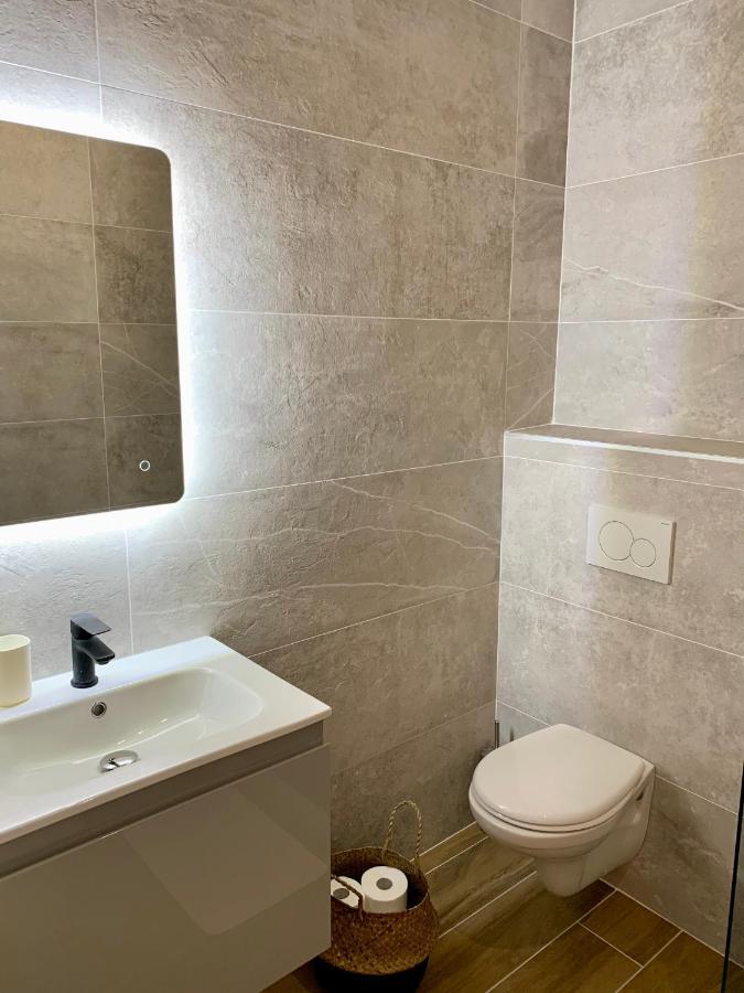 Apartment Centre : Super Neuf